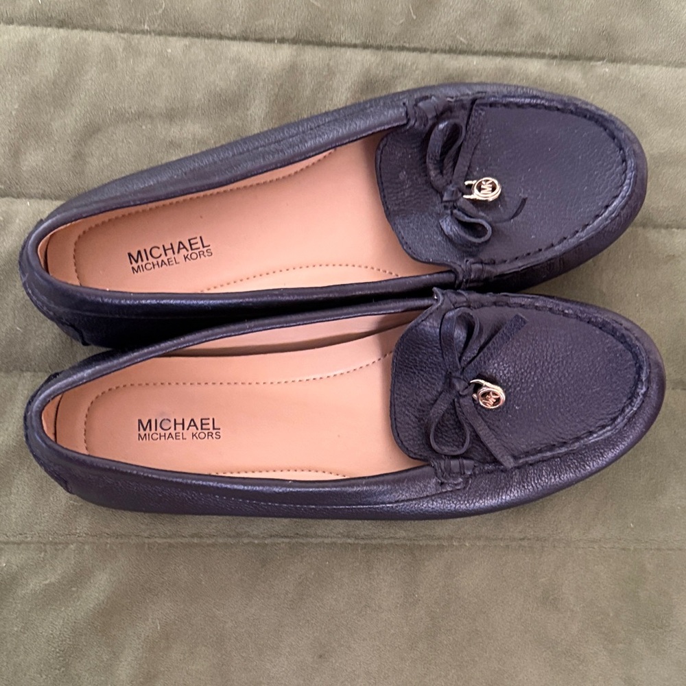 Michael Kors Black Leather Moccasin Flats with Gold Logo Charm